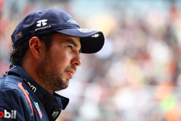 perez close-up China