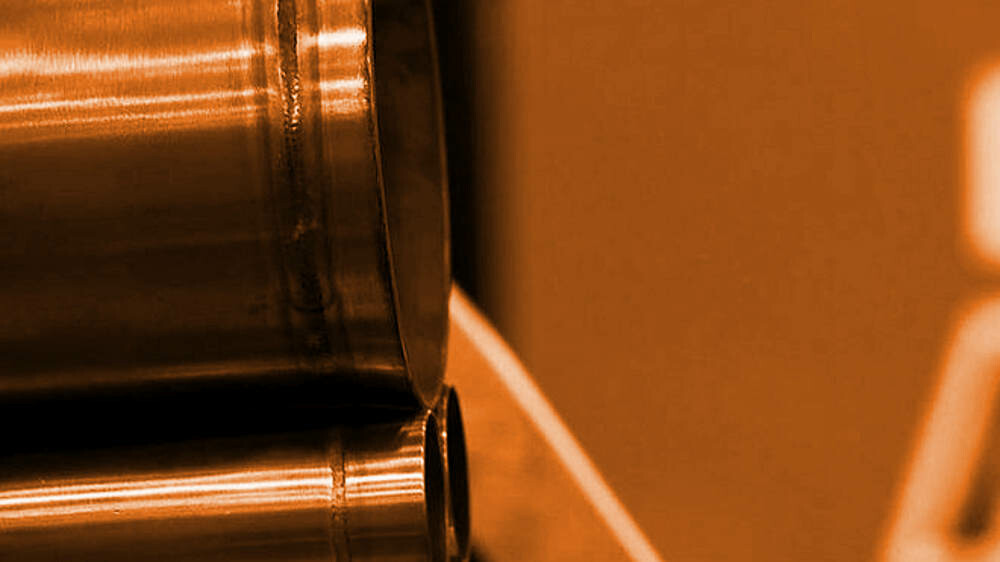 triple_exhaust_F1_2016