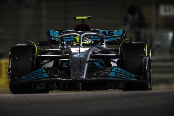 Lewis Hamilton_Bahrein-Header 2