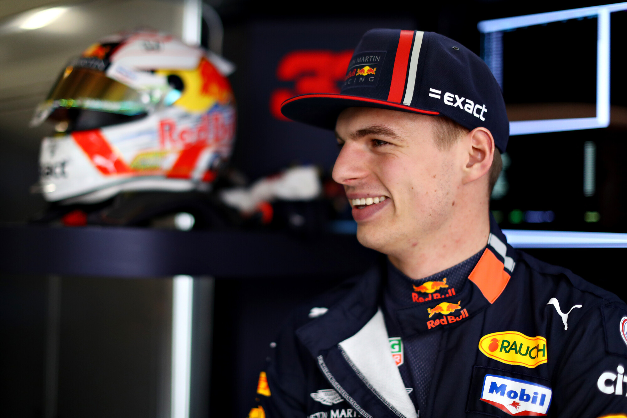 AP-1Z1468X512111_news