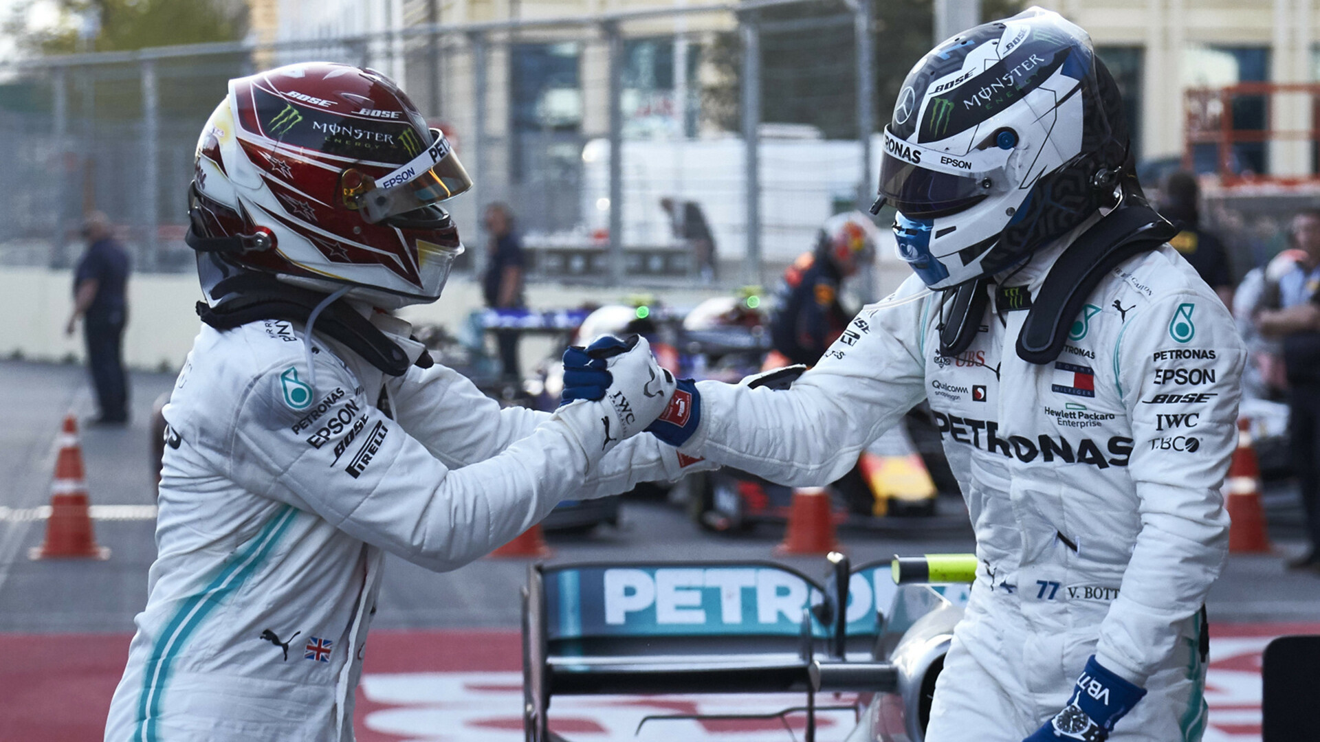 1920x1080-Lewis-Hamilton-Valtteri-Bottas-Mercedes-GP-Azerbeidzjan-2019