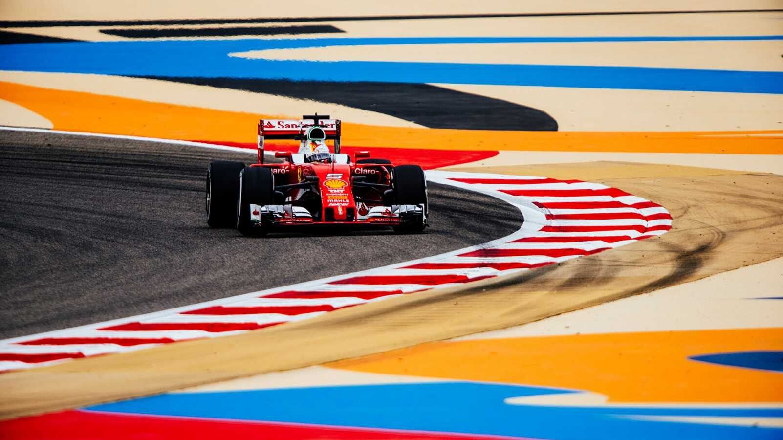 Sebastian_Vettel_Ferrari_GP_Bahrein