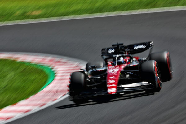 AlfaRomeo_ZHOU_2023 Japanese Grand Prix - Saturday