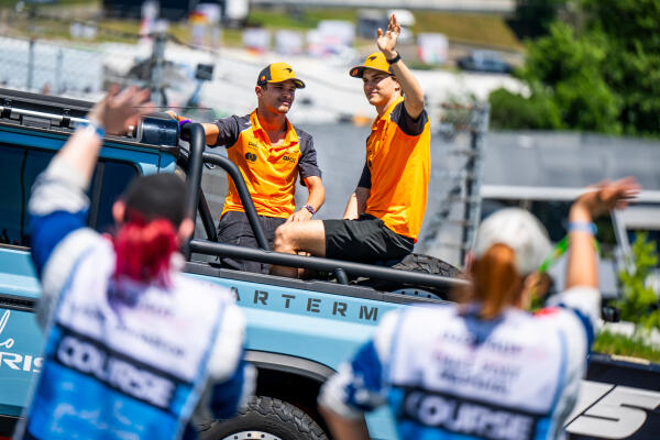 Lando Norris Oscar Piastri Drivers Parade Oostenrijk 2025