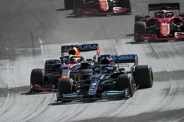 Hamilton-en-Verstappen-austin