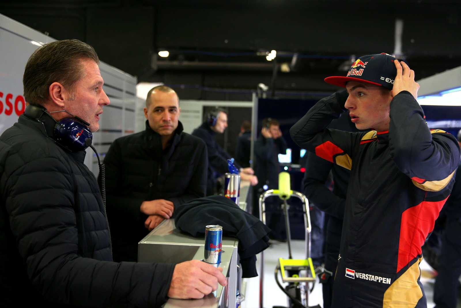images_Formule1_2016_nieuws-februari_Jos_Max_Verstappen_Barcelona_23022016