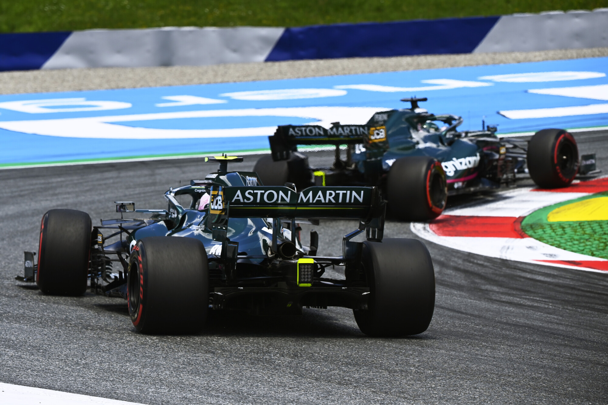 GP2108_110222_MS23266