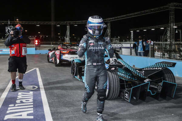 1-EPS702_175135_FER8586