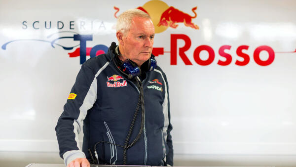 1920x1080-John-Booth-Scuderia-Toro-Rosso-GP-Rusland-2016