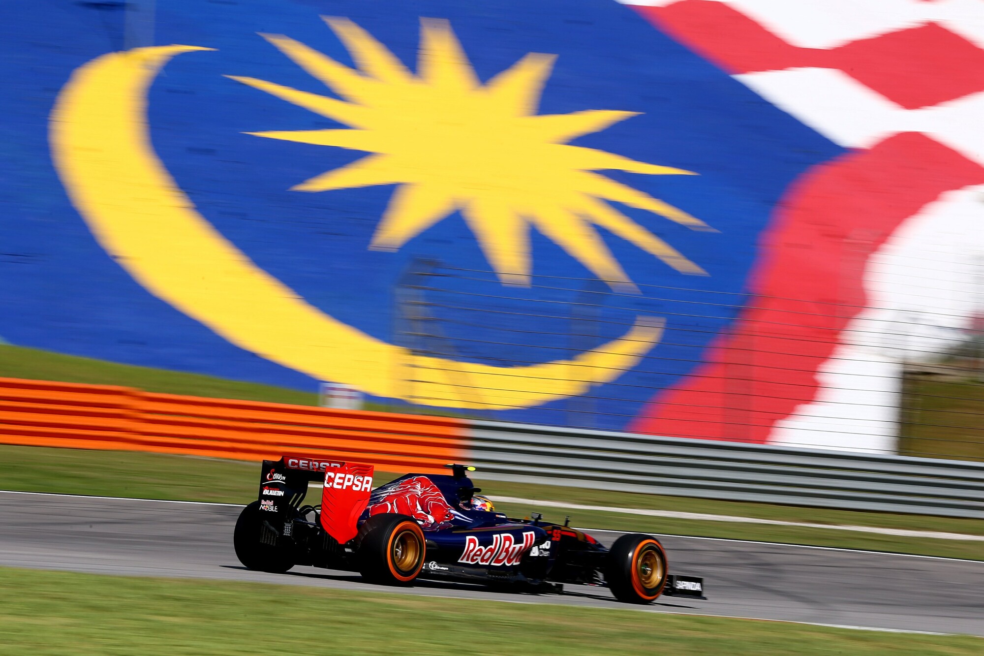 P-20150327-00445_news-1