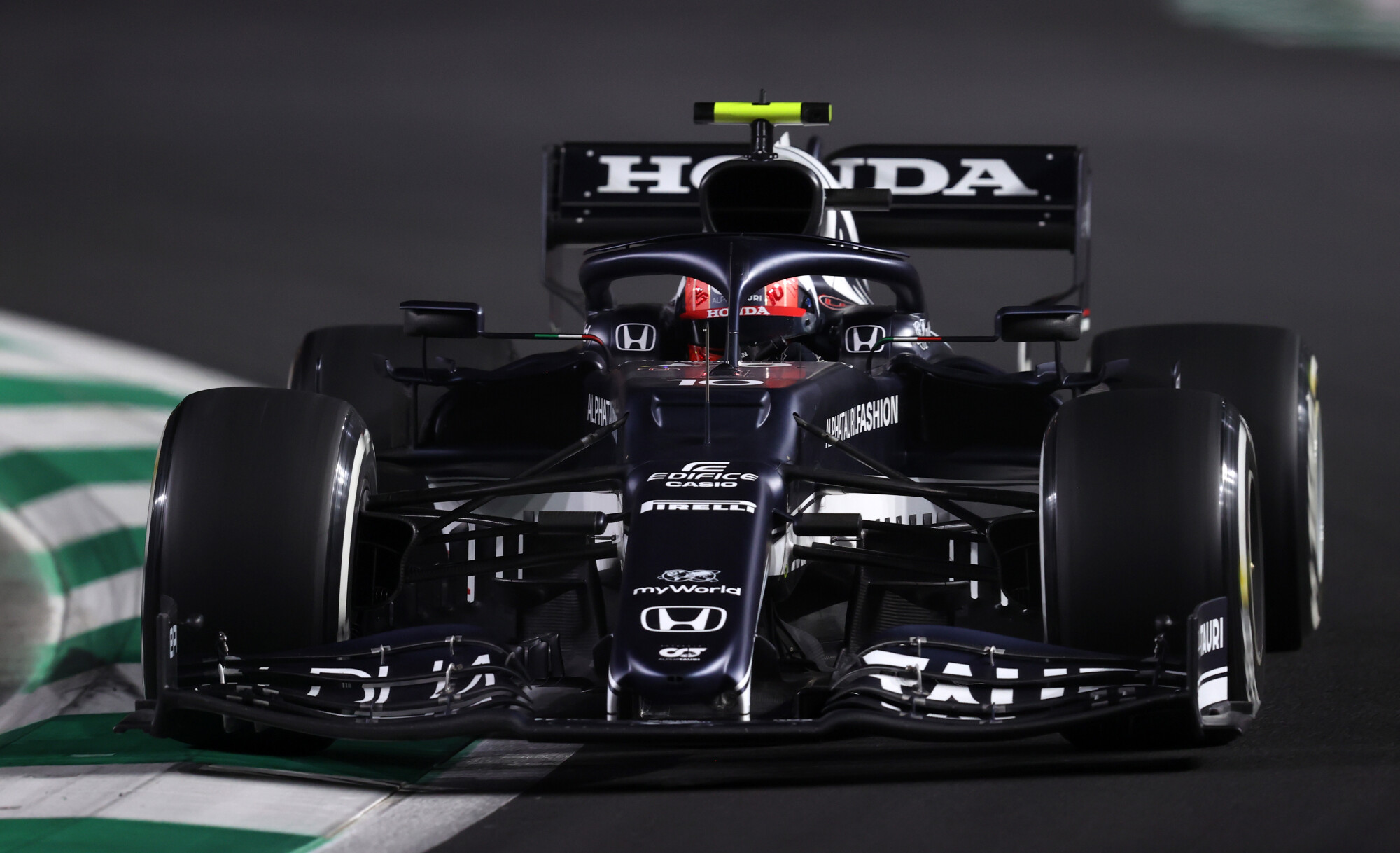 SI202112030563_hires_jpeg_24bit_rgb