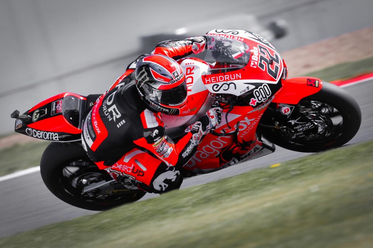 images_MotoGP_2015_augustus_150829_GBR_Moto2_Lowes