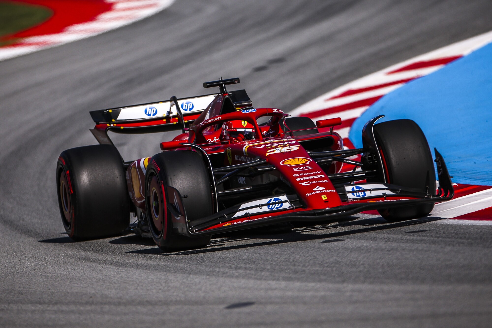 chares leclerc 2024 barcelona