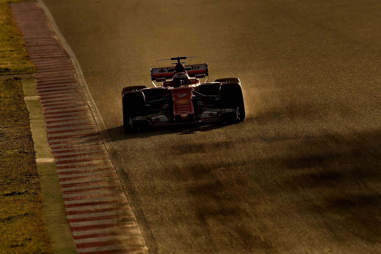 test-barcelona-sebastian-vettel