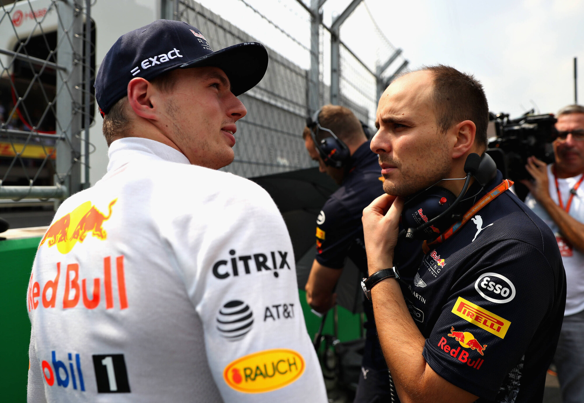 P-20171029-01383_news