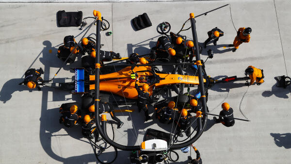 1920x1080-Stoffel-Vandoorne-McLaren-GP-China-2018