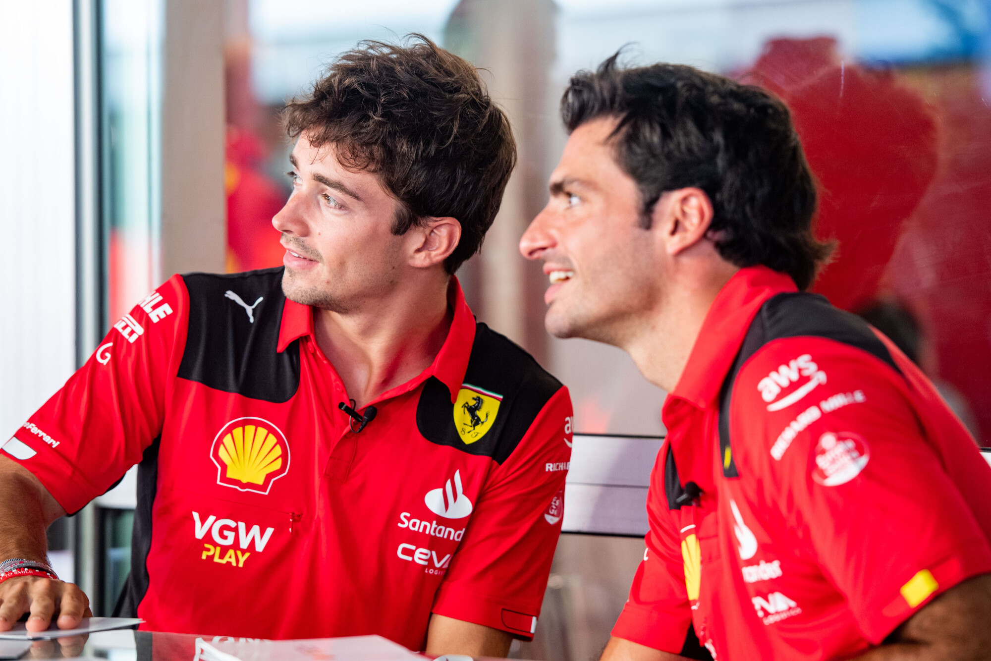 Sainz+Leclerc+2023+versus