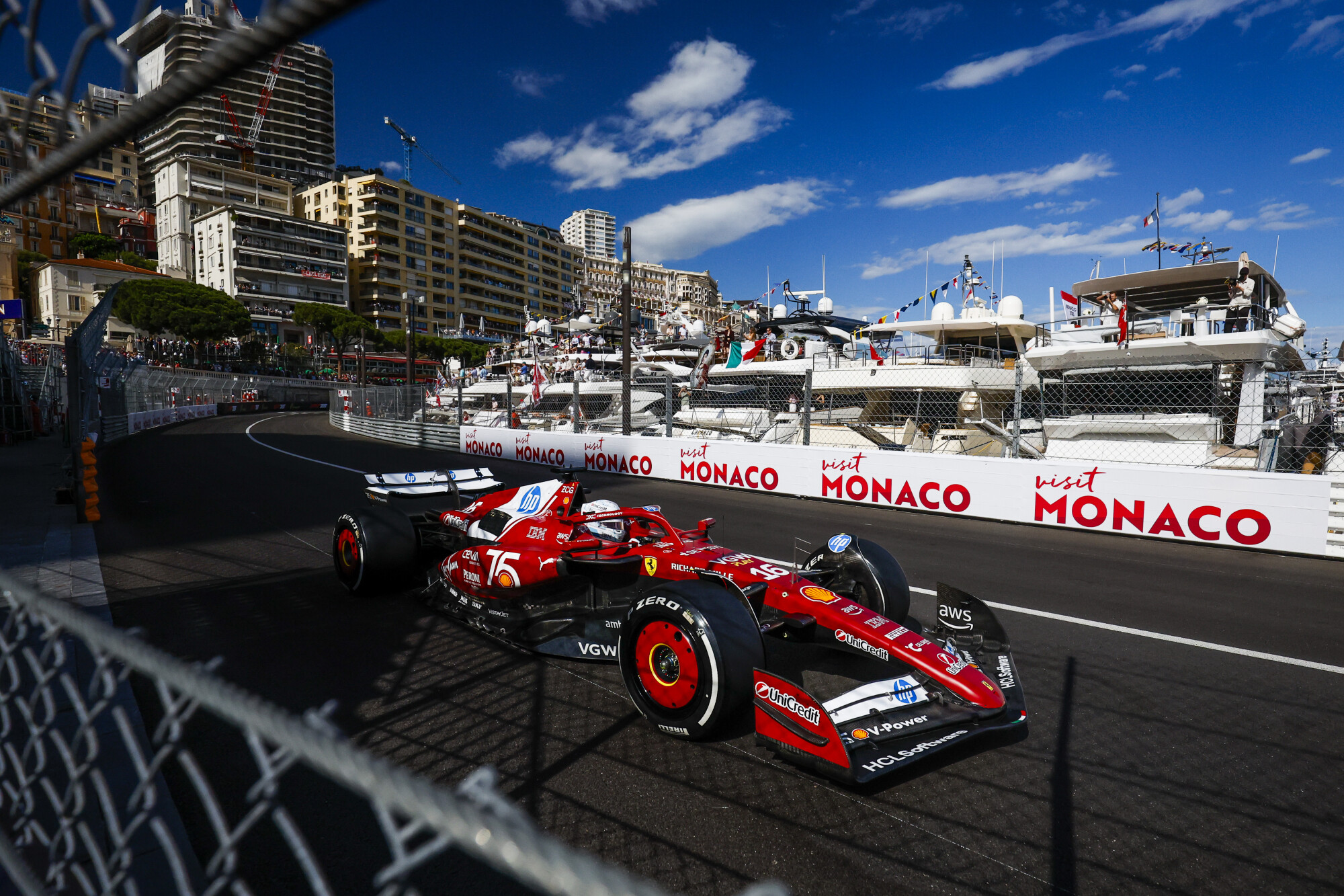 Charles Leclerc auto Monaco 2025