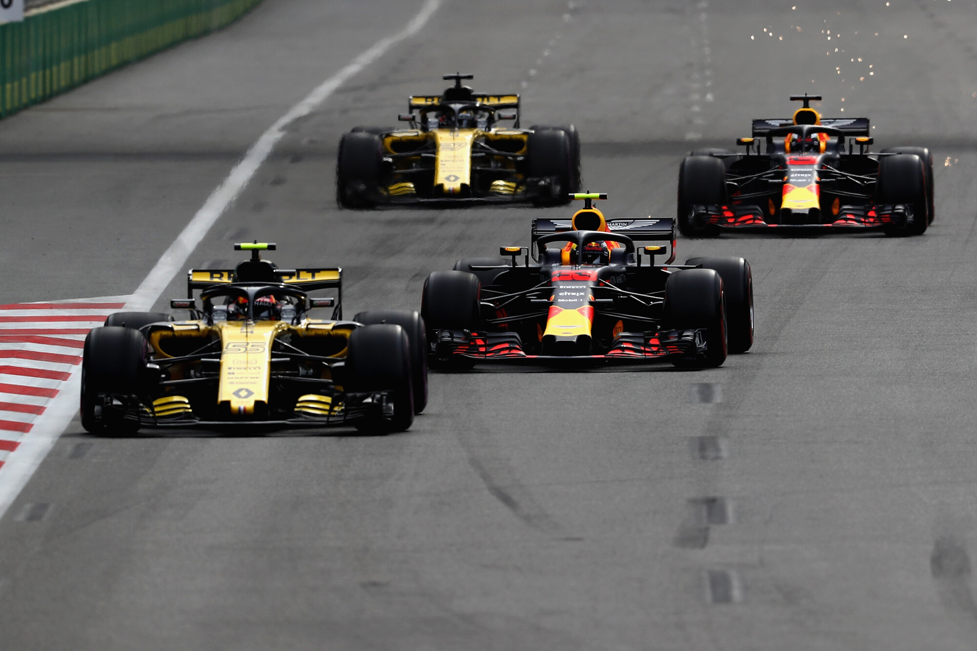 AP-1VGVAFXH52111_hires_jpeg_24bit_rgb_news