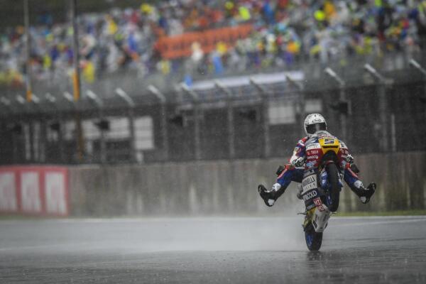 171015_JAP_Moto3_Fenati