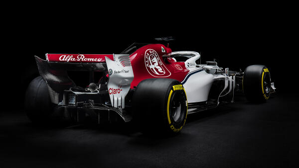 1920x1080-Alfa-Romeo-Sauber-C37-2018-09