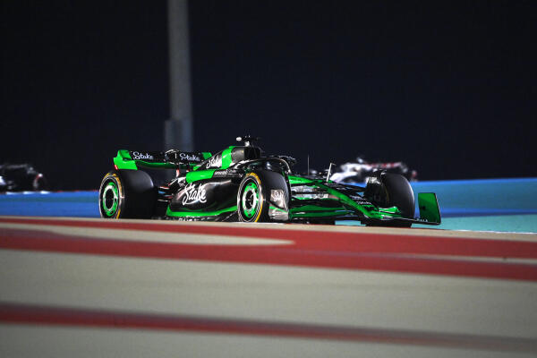 stake kick sauber f1 team 2024 bahrein