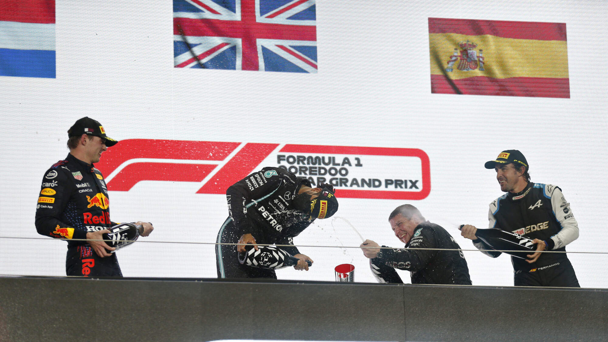 SI202111210378_hires_jpeg_24bit_rgb