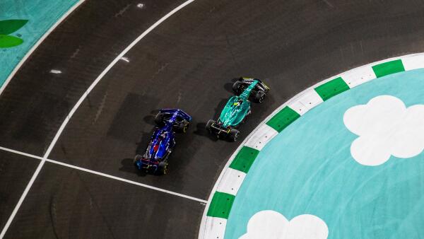 Lance Stroll en Alexander Albon op de baan GP Saoedi-Arabië 2022