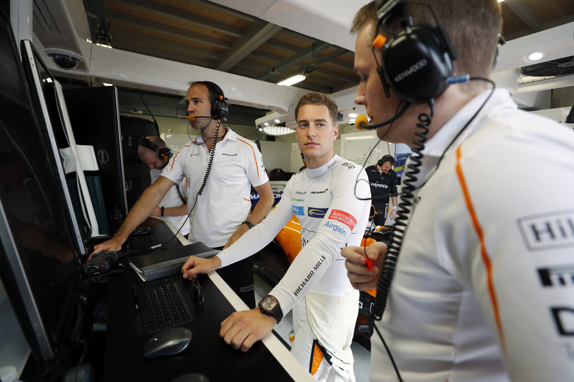 HuEQMThV8OvBdH9x-cWVxnuL3qCgMuNt__1ST6774