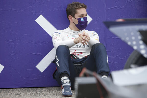 1-EPS611_173809_FER8181