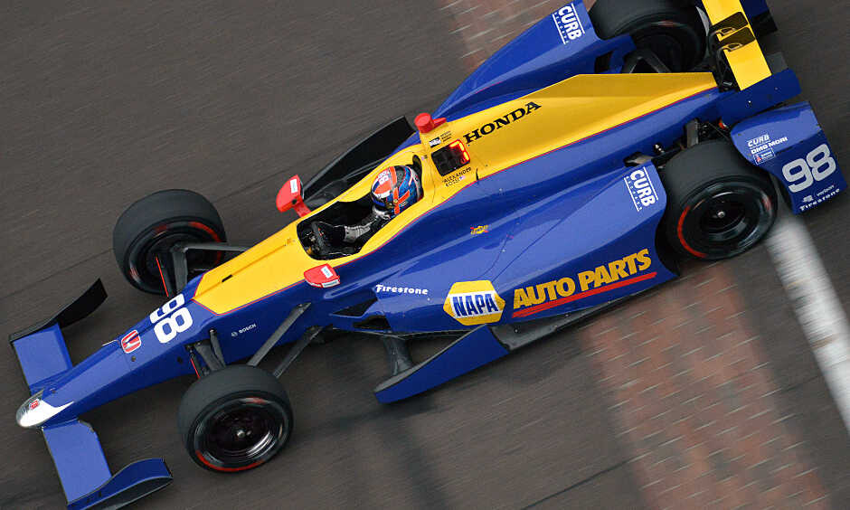 images_2016_IndyCar_05_Alexander_Rossi_wint_100e_Indy_500_
