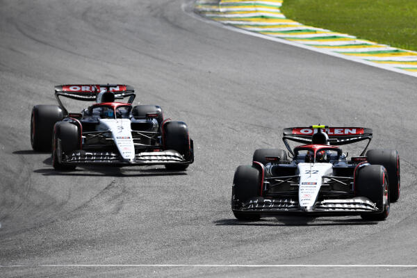 AlphaTauri-2023-Brazilie-zondag-auto's