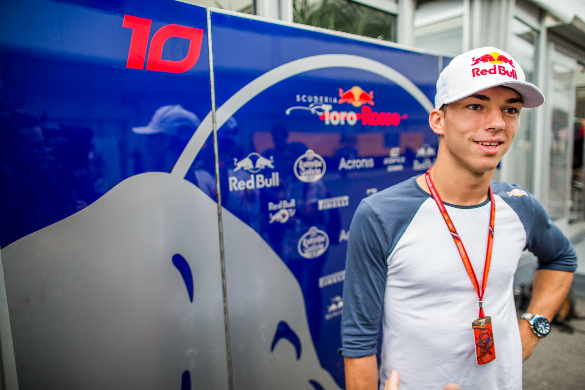 P-20171006-01015_news