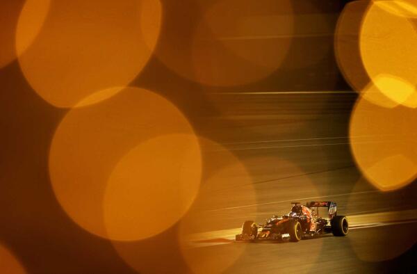 Max_Verstappen_Scuderia_Toro_Rosso_F1_GP_Bahrein_vrijdag