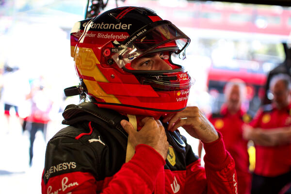 Carlos Sainz vrijdag Baku 2023