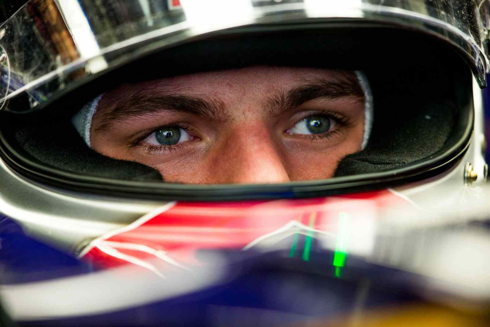 images_Formule1_2015_nieuws-okt_Max_Verstappen_Scuderia_Toro_Rosso_Grand_Prix_Rusland_2015_