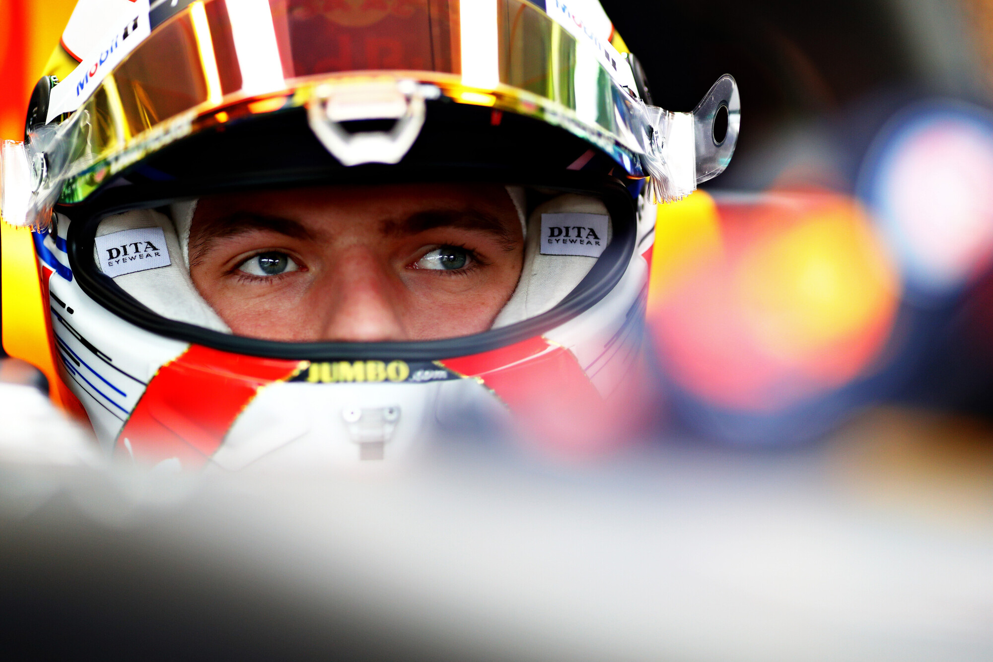 AP-214V5N5A52111_news