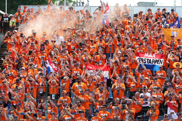 SI202108010172_hires_jpeg_24bit_rgb