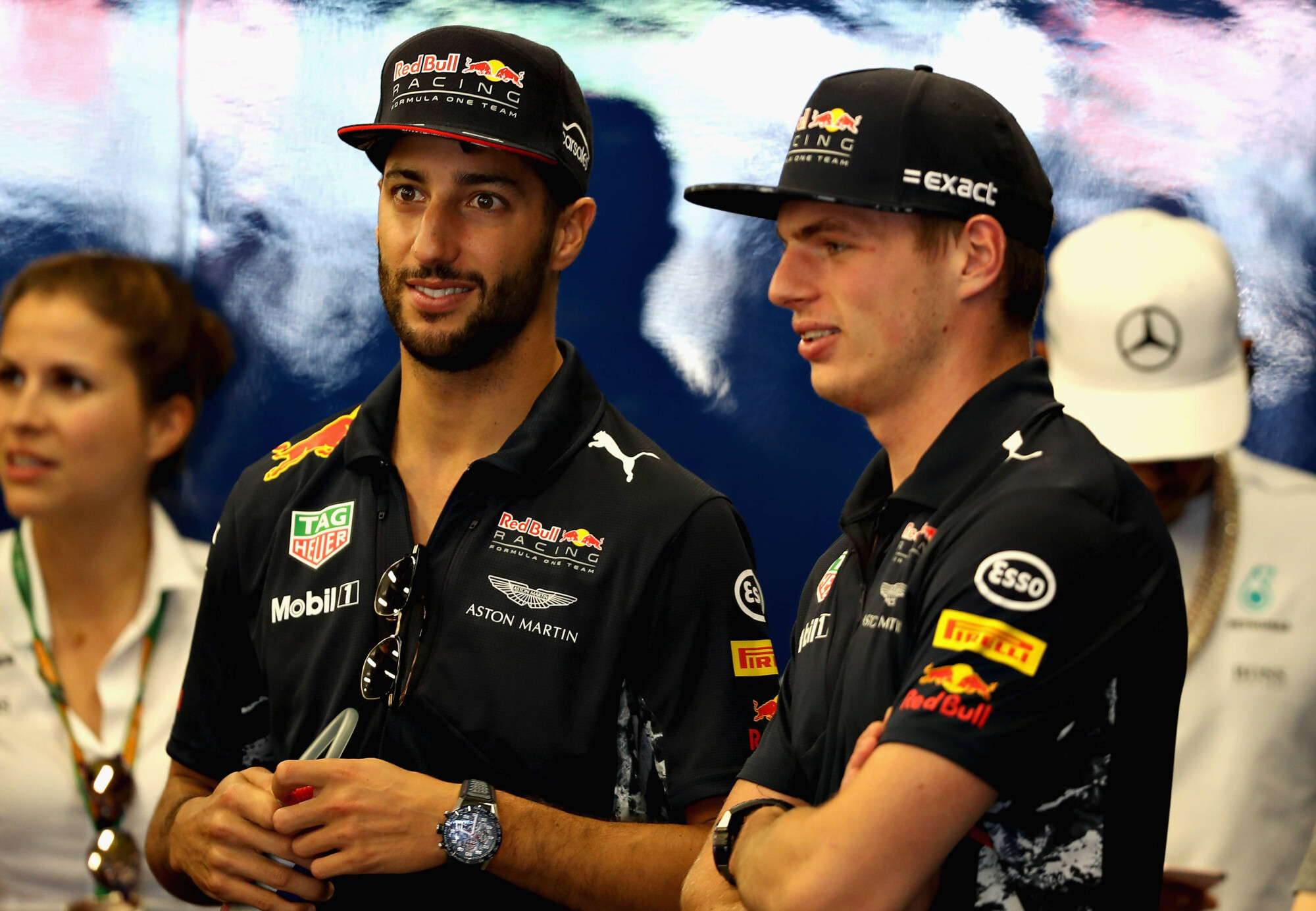 P-20170625-00582_news