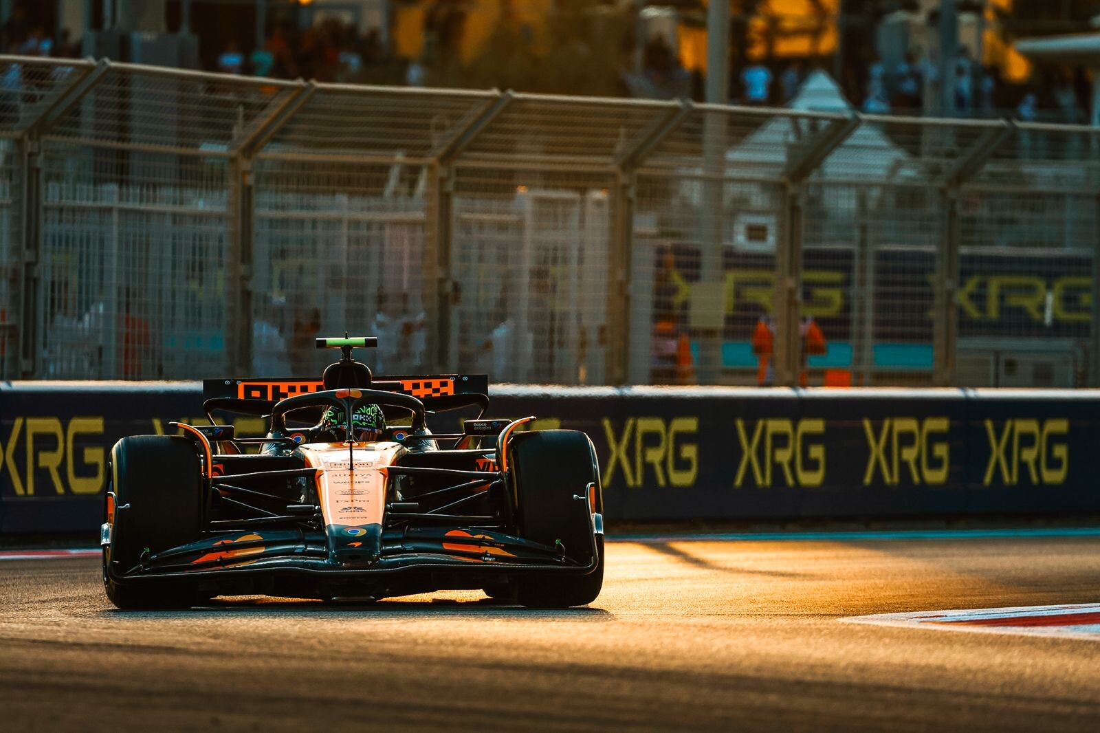 Lando Norris auto zondag Abu Dhabi 2024