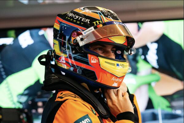 Oscar Piastri helm Zandvoort 2025