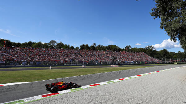 1920x1080-Max-Verstappen-Red-Bull-Grand-Prix-Italië-2017