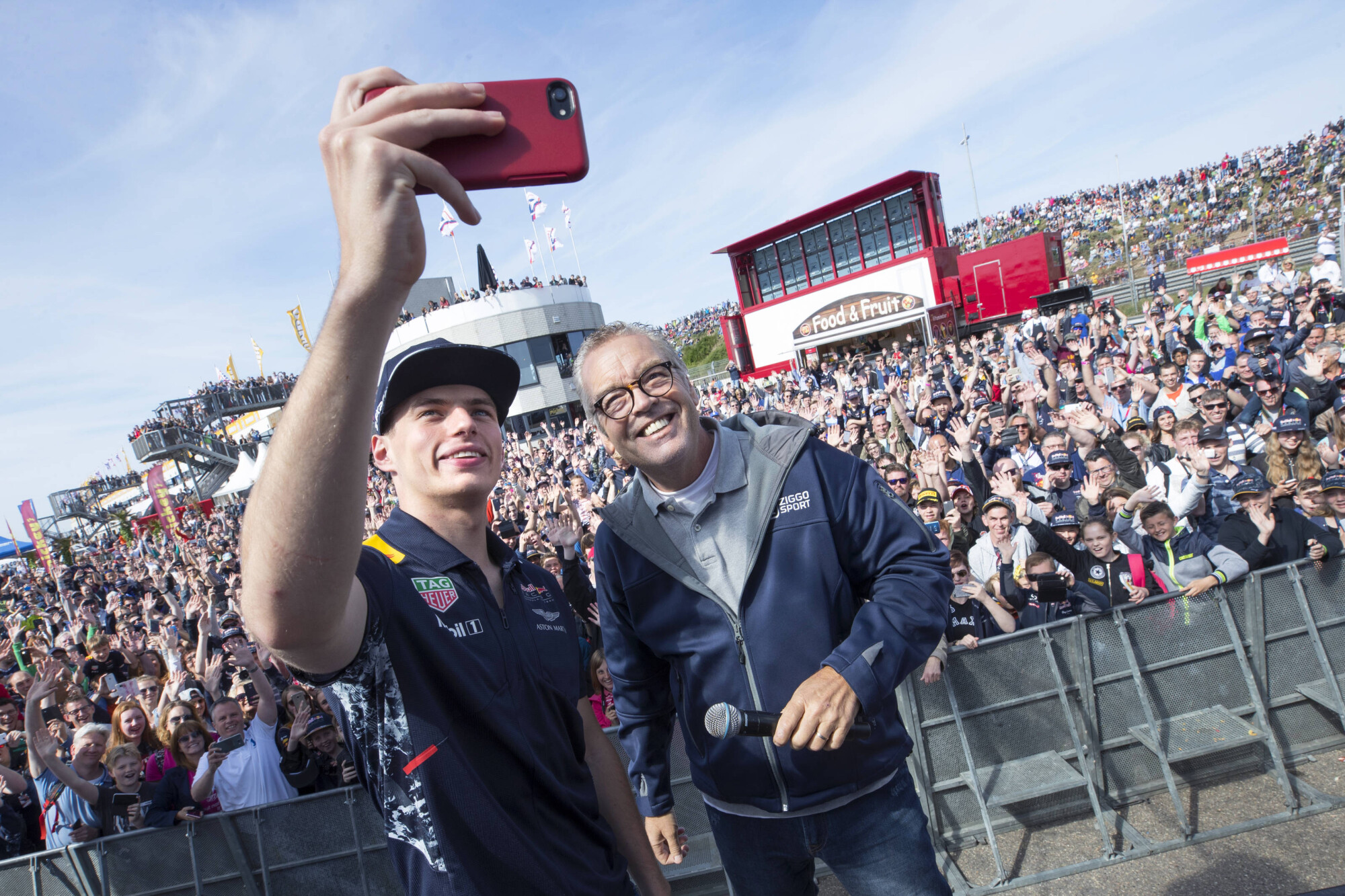 P-20170521-00755_News