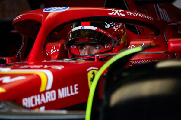 Sainz garage Silverstone