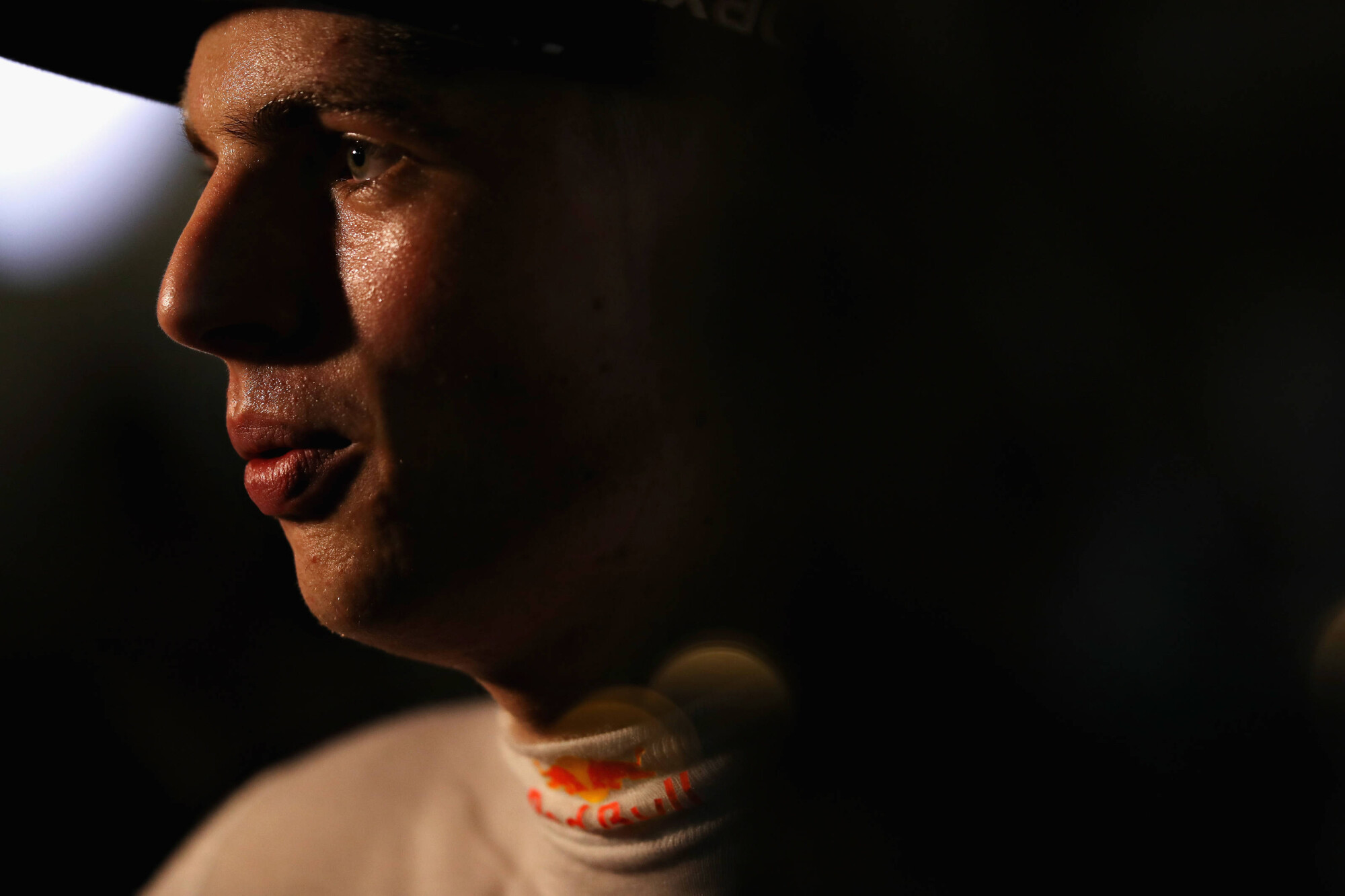 P-20170415-01707_News