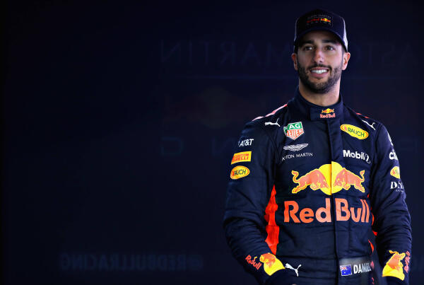 AP-1UVWVVEEW1W11_news