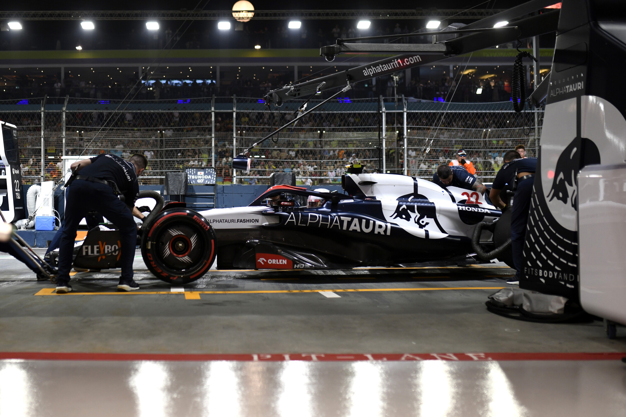 yuki tsunoda zaterdag singapore 2023