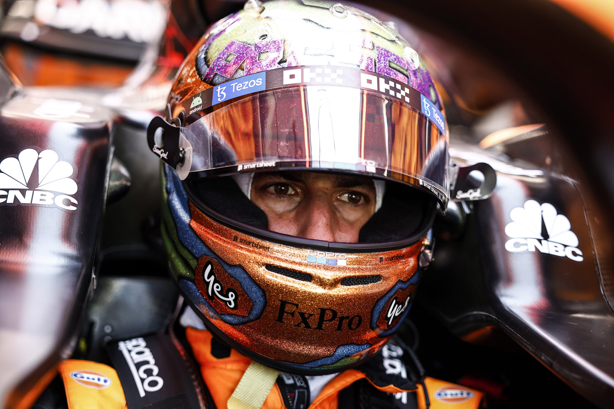 Daniel Ricciardo Singapore helm