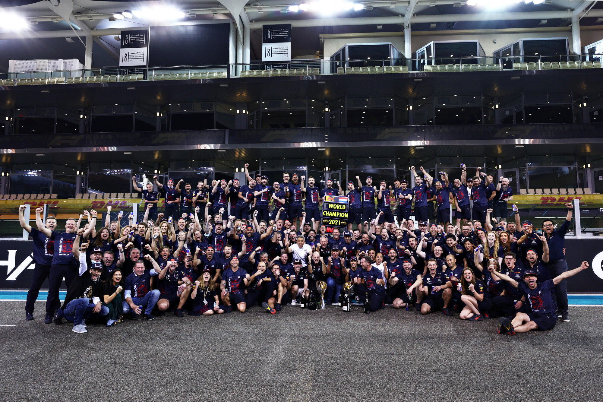 SI202112120616_hires_jpeg_24bit_rgb