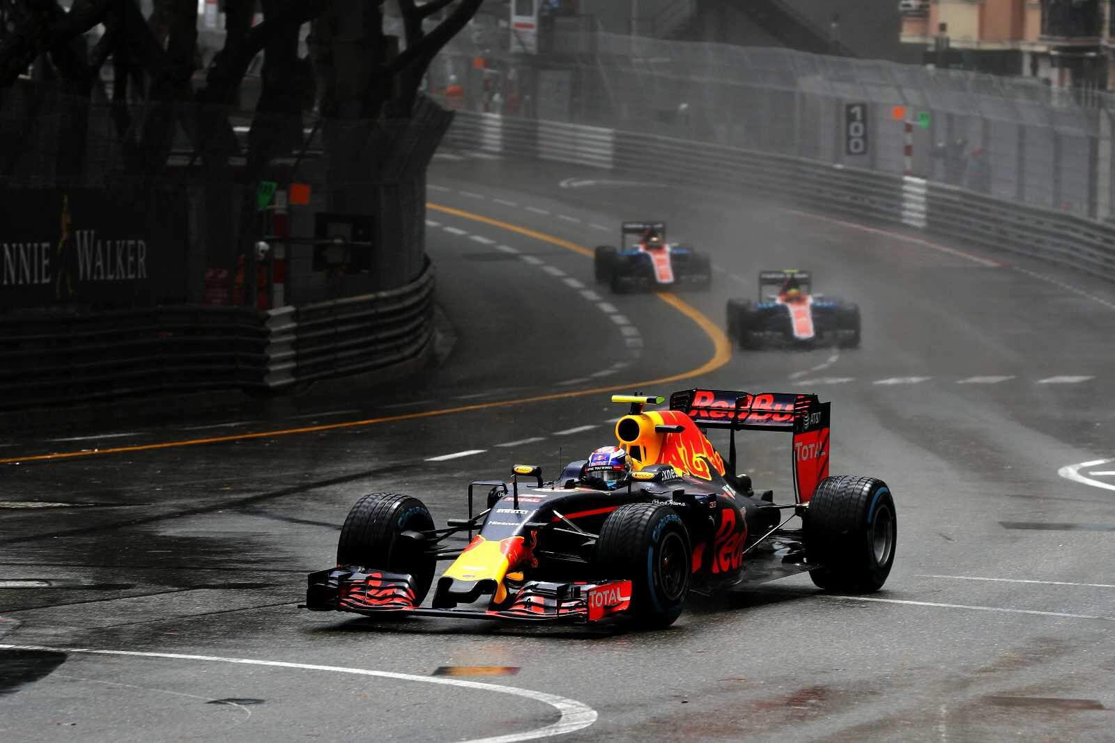 Max_Verstappen_Red_Bull_Racing_F1_Grand_Prix_Monaco_2016_race